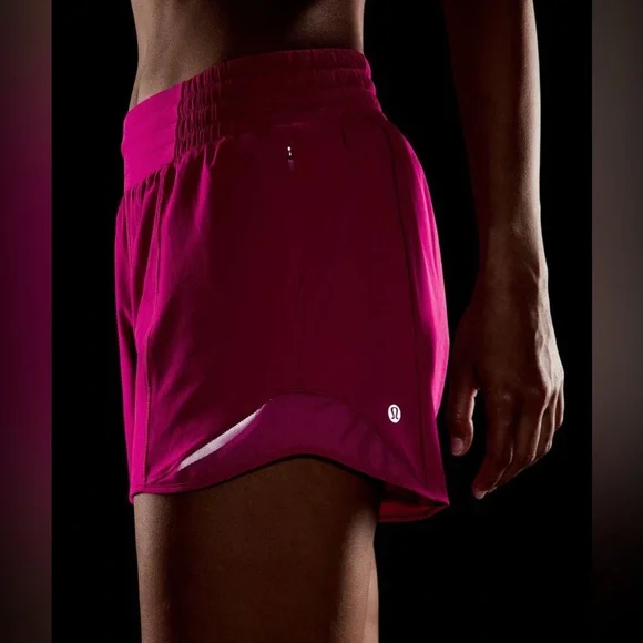 🦩Lululemon Size 2 Ripened Raspberry Hotty Hot High-Rise Lined Shorts (4” Inseam) - Picture 10 of 14